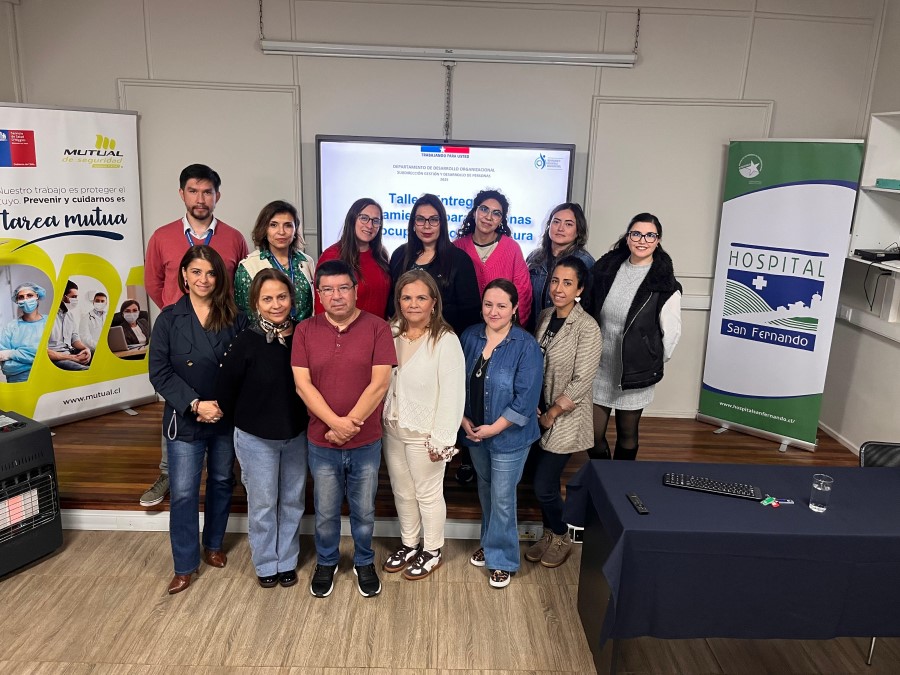 Hospital de San Fernando fortalece el liderazgo y gestión en Unidades Educativas
